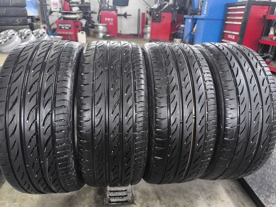 215/40r18 Pirelli p zero Nero lato 4 szt