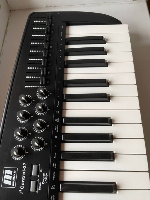 MIDI клавіатура Miditech i2Control - 37