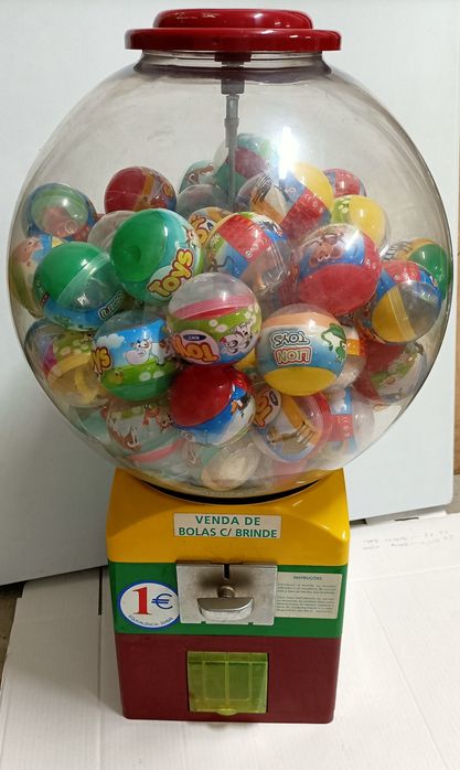 Máquina de bolas ( tirar brindes )