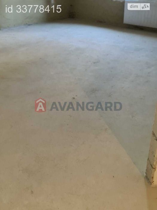 Продам квартиру Академіка Ющенка 5