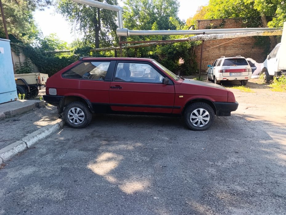 Продам червоний ваз 2108