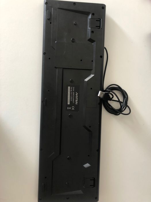 Teclado e rato de trabalho