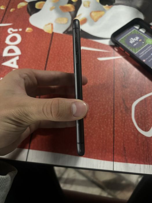 Iphone 11 64g com caixa