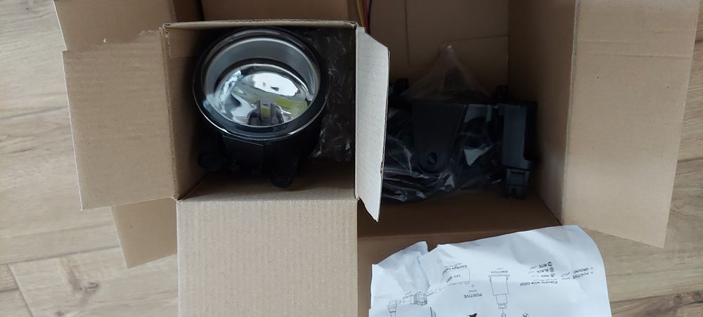 Протитуманні передні ліхтарі Nissan Leaf 2015