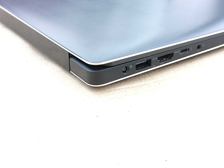 Dell Precision 5520 15,6" 4K IPS i7-7820HQ 32/512Gb NVMe Nvidia M1200