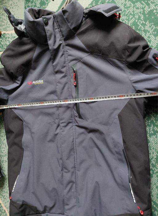 Зимова чоловіча куртка . XL