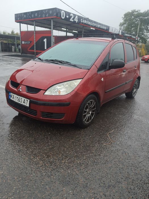 Мітсубісі кольт 2007 року