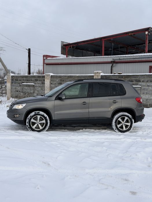 Volkswagen Tiguan 2009 год