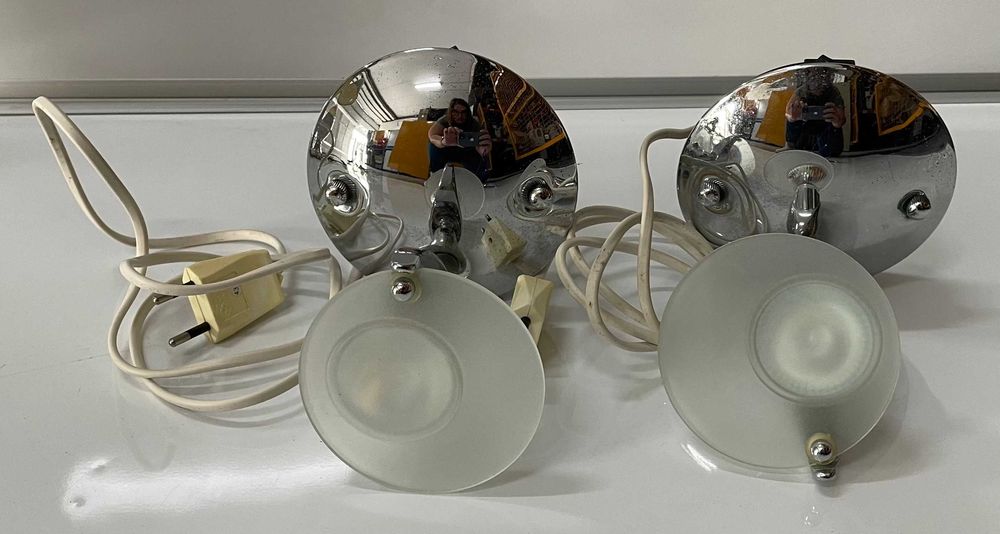 2 candeeiros/focos de teto ou parede