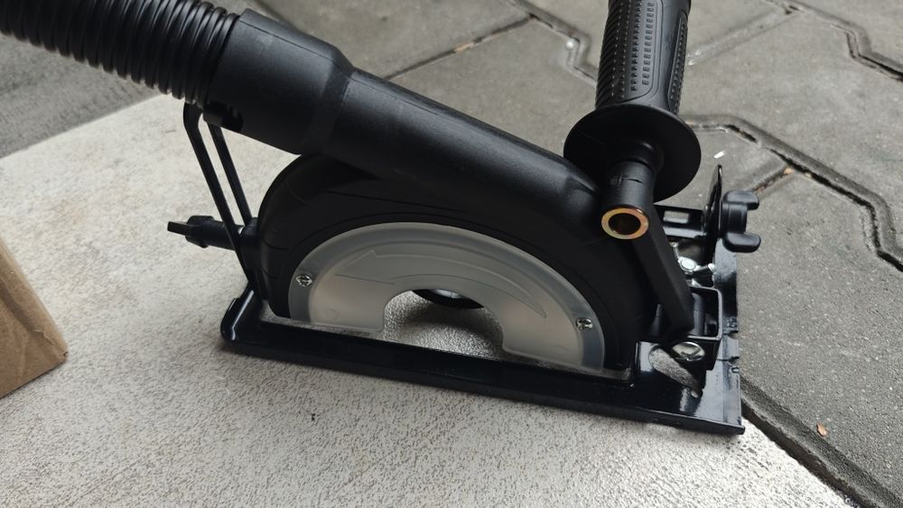 Adapter do cięcia szlifierką kątową