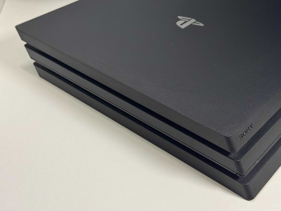 Konsola PlayStation 4 Pro 1TB z Padem Gwarancja Super Stan