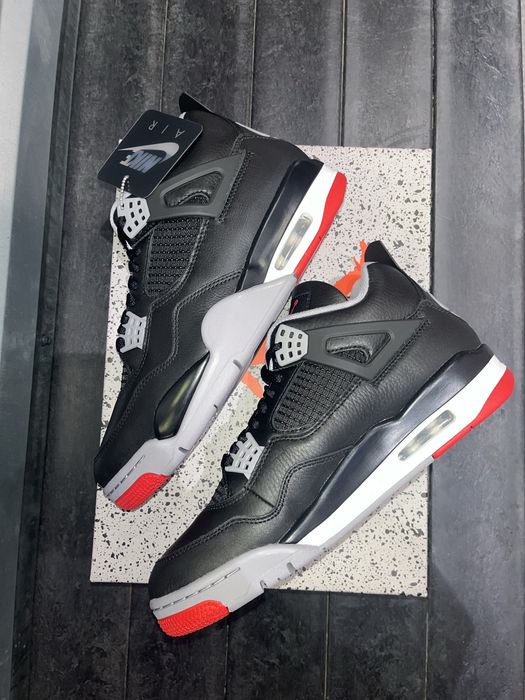 Air Jordan 4 “Bred Reimagined” 41 / 44