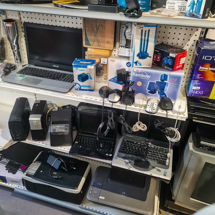 UPS PowerWalker VFD 600 VA / 300 W – Offline/APFC