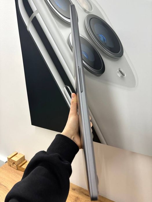 MacBook Pro 16 2019  Space Gray i7 2.6GHz 16Gb 512Gb MVVJ2