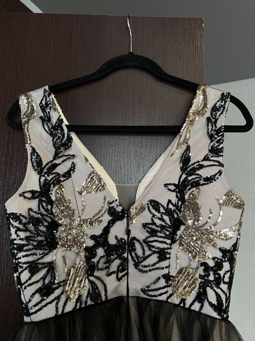 Випускна сукня , випускне плаття