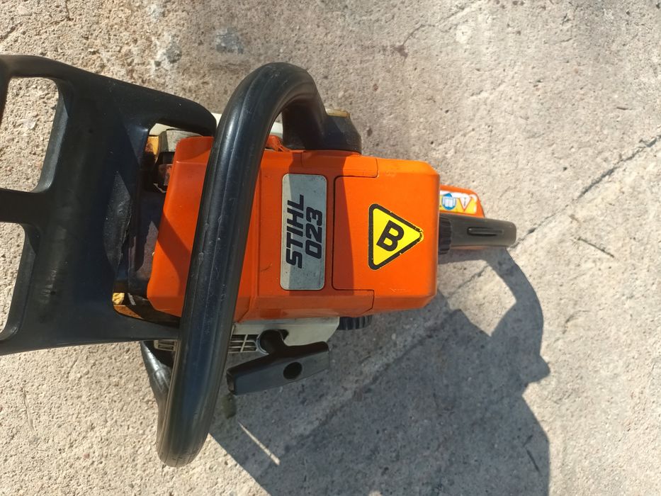 Pila spalinowych Sthil 023
