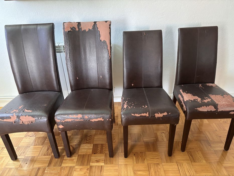 OFERTA - 8 cadeiras de refeição