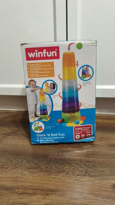 Wieża z kolorowymi piłeczkami Smily Play