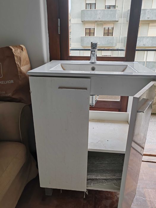 Móvel + Lavatório SEM espelho 62L x 45P X 87C