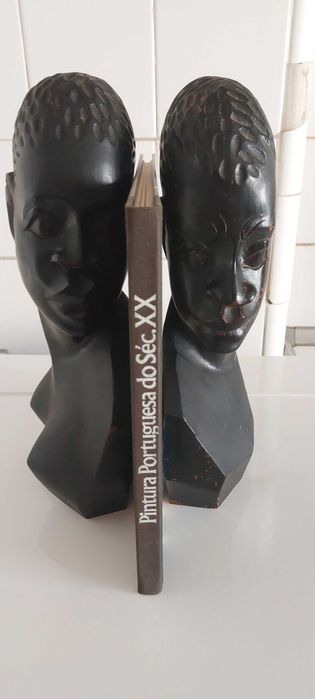 Busto de casal, artesanato de Cabinda