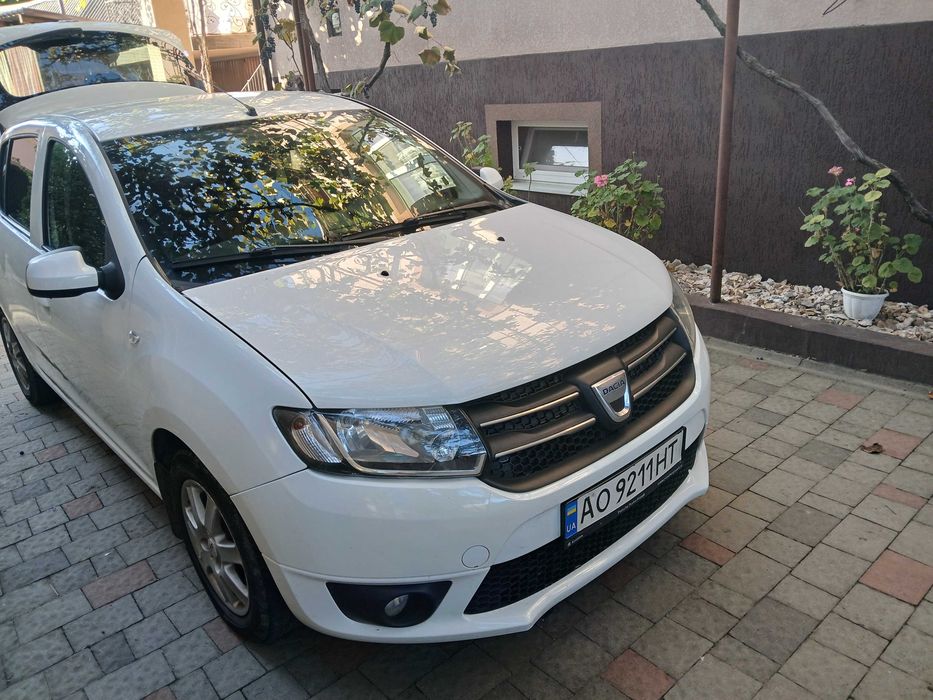 Автомобіль DACIA SANDERO 2013