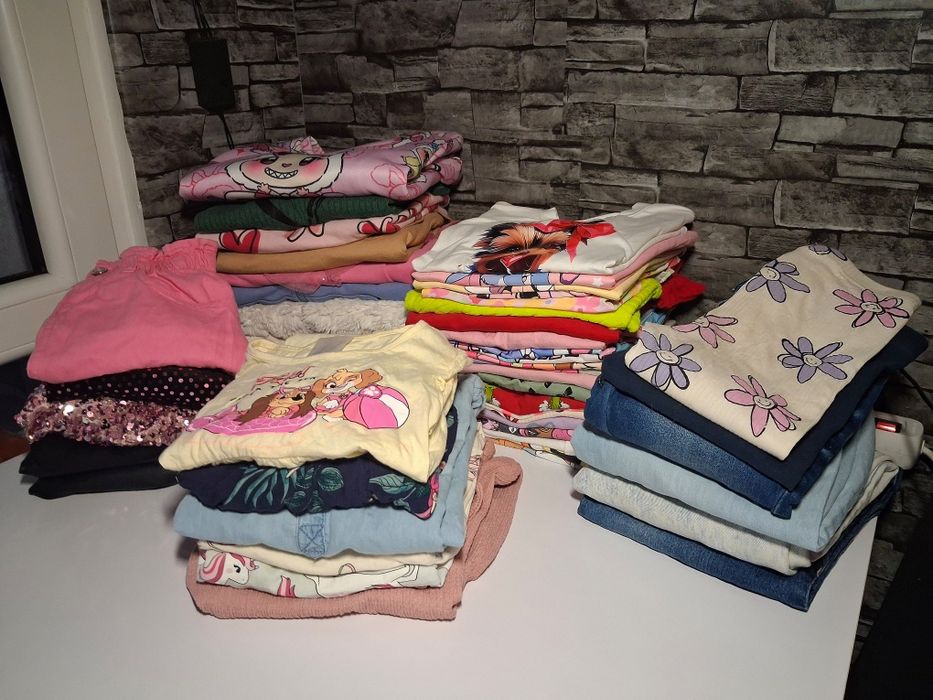 Paka ubran dla dziewczynki 116-122