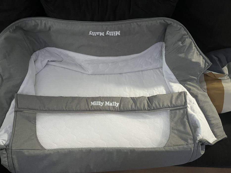 Next to me Milly Mally