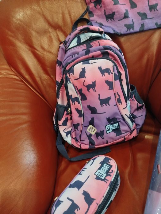 Zestaw plecak trzykomorowy piórnik worek