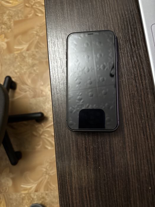 Продам iphone 11 на 128