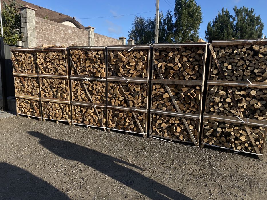 Продам Дрова рубані в ящиках: Береза, Дуб, Ясень, Граб, Піні кей