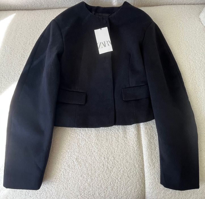 Стильний бомбер Zara