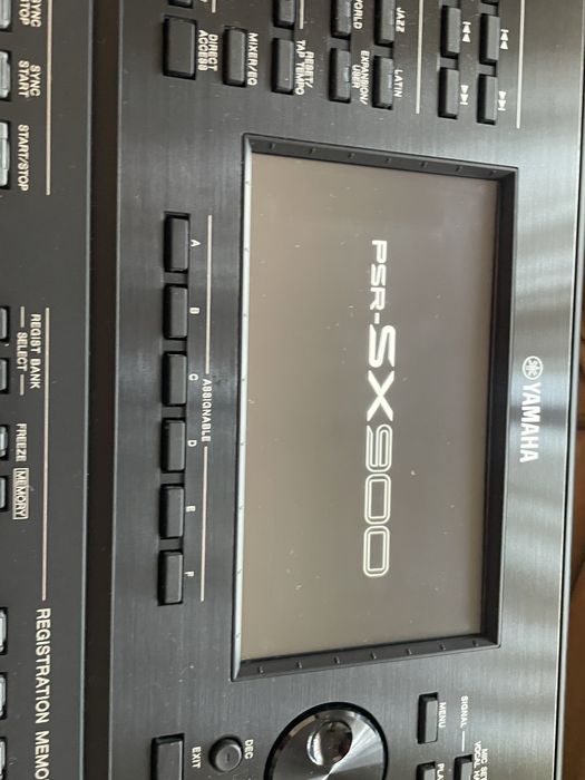 Yamaha PSR - SX900