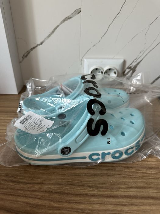 Продам новые кроксы