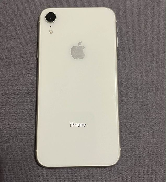 iPhone XR айфон на 64