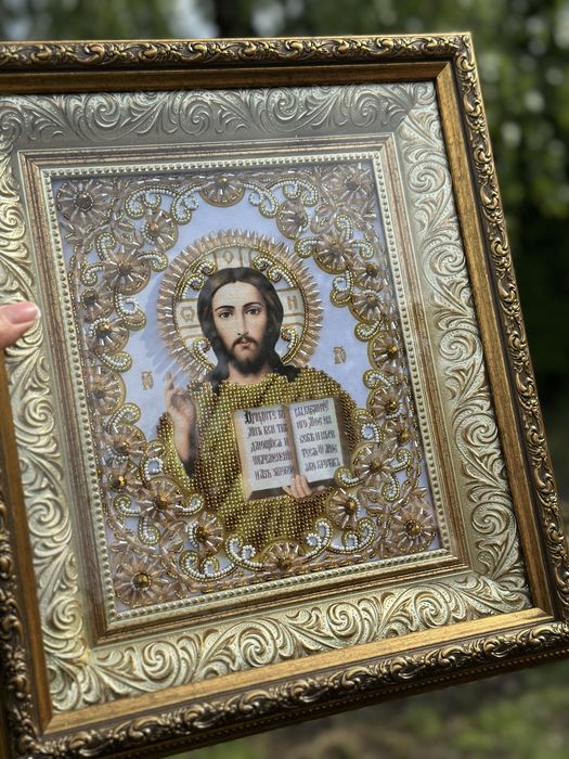 Вінчальні ікони вишиті бісером