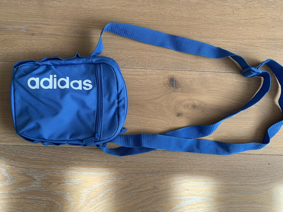 Nerka adidas niebieska