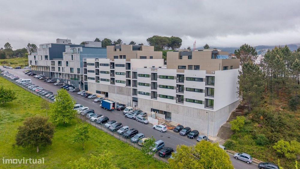 Apartamento T3 com Terraço em Gualtar, Braga