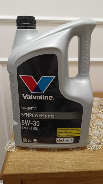 Olej Valvoline 5W30 Syntethic Synpower MST C3 Dexos2 - 1 litr