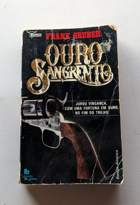 Livros de bolso a 1€.