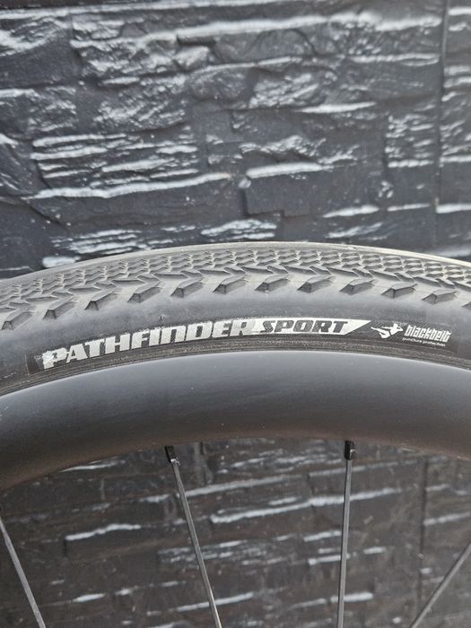 Specialized pathfinder sport 700x38c