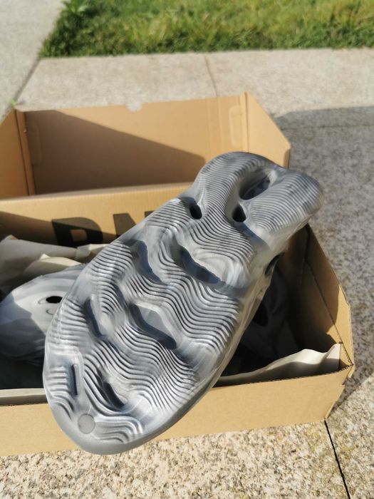 Adidas Yeezy Foam RNR MX Granite 44 1/2