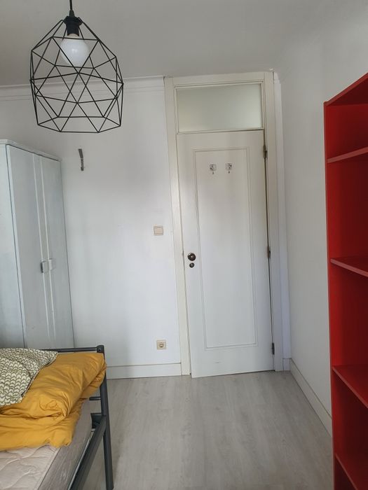 Quarto Estudantes Metro Olivais/Aeroporto - despesas incuidas 380€
