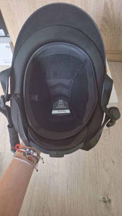 Kask jeździecki horze