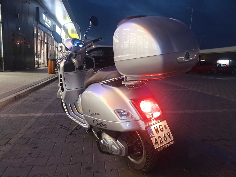 Vespa GTS 125cm, przebieg tylko 3700km