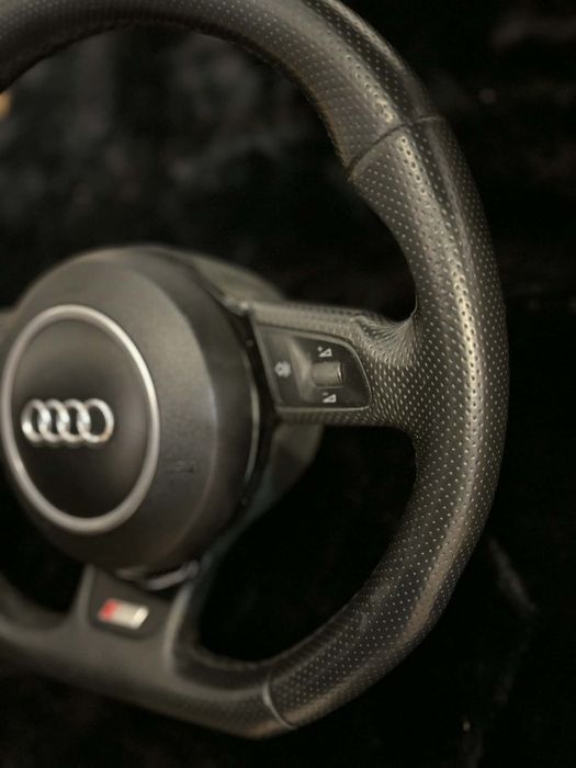 Kierownica multifunkcyjna Audi A8 D3 ściętą dołem pasuje do A4 B6 B7