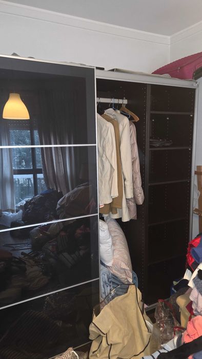 Armario IKEA 2 portas COMO NOVO