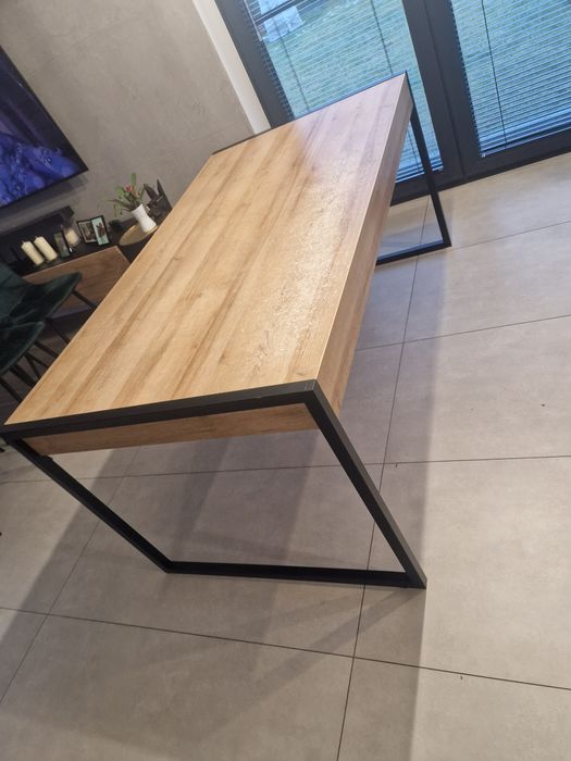 Stół kuchenny używany