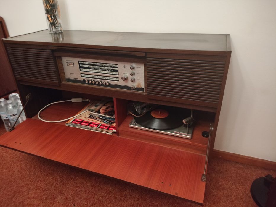 Venda de móvel Telefunken