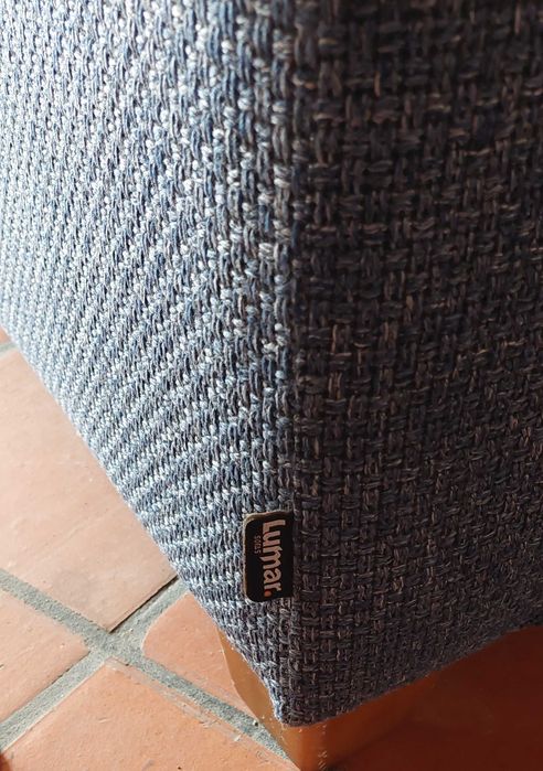 Sofá elegante 3 lugares