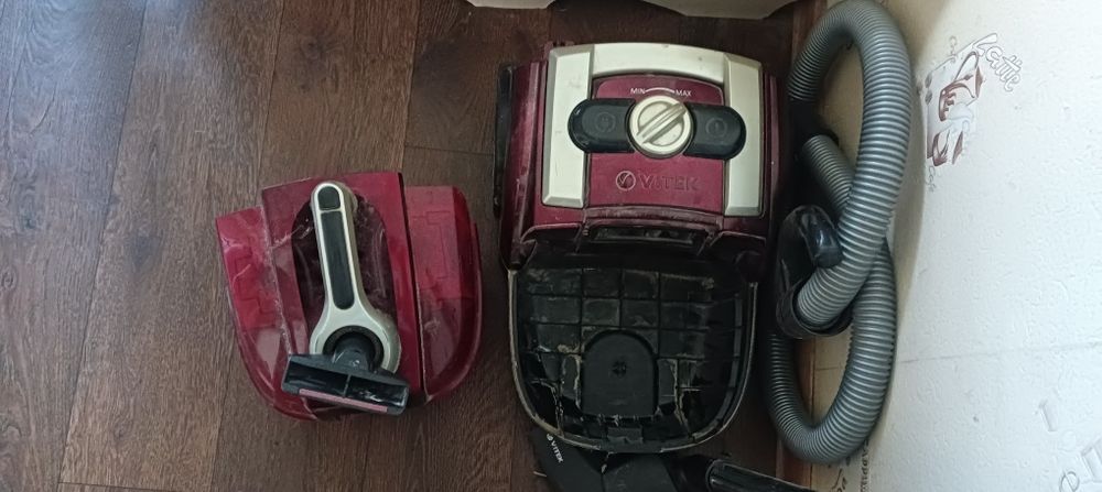 Пылесос Vitek vt 1833
